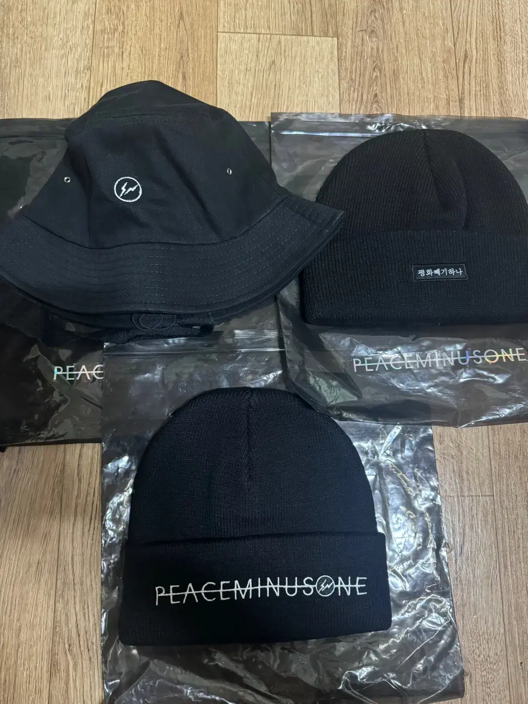 PEACEMINUSONE | 피스마이너스원 Peace Minus One Beanie, Bucket Hat